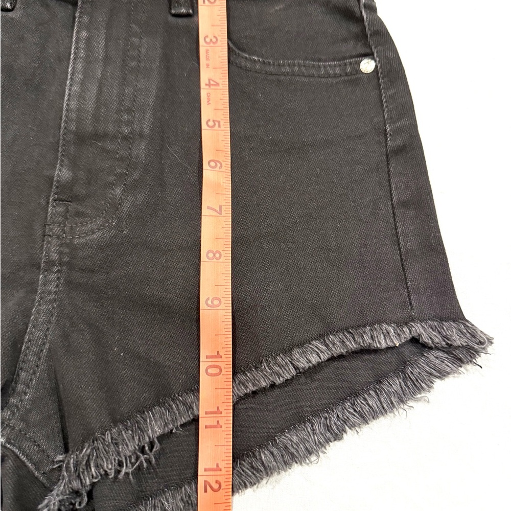 Zara woman Black Frayed Denim high waisted short.Size USA 02 - Picture 10 of 10